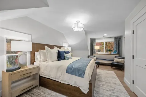 95 Cardinal Trace Lake Toxaway NC 28747