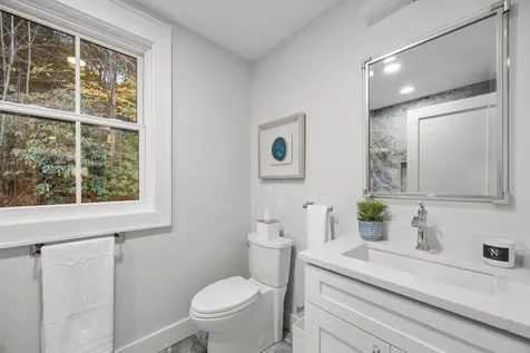 95 Cardinal Trace Lake Toxaway NC 28747