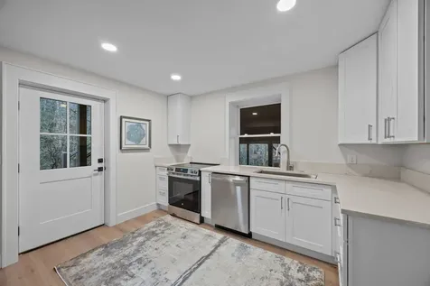 95 Cardinal Trace Lake Toxaway NC 28747