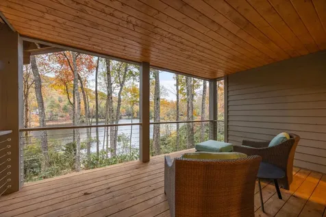 95 Cardinal Trace Lake Toxaway NC 28747