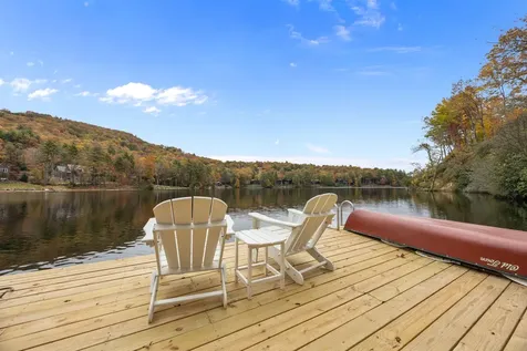 95 Cardinal Trace Lake Toxaway NC 28747