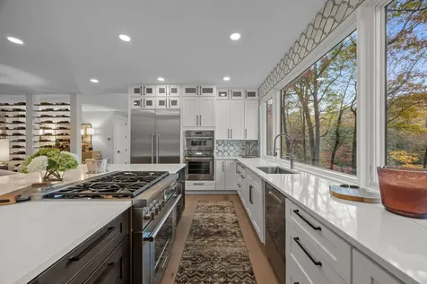 95 Cardinal Trace Lake Toxaway NC 28747