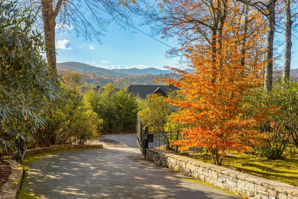 204 Pinecrest Road Highlands NC 28741