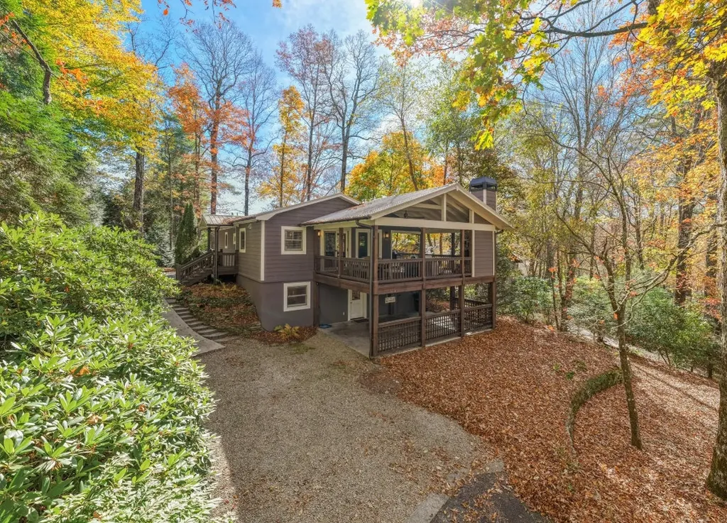 175 Wyanoak Road Highlands NC 28741