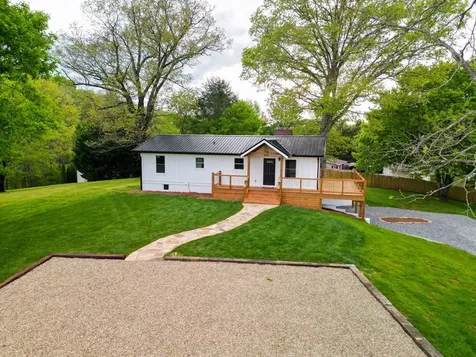 94 Breezy Knob Road Franklin NC 28734