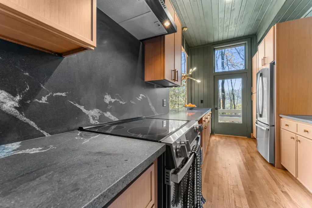 56 Ridge Trail Highlands NC 28741