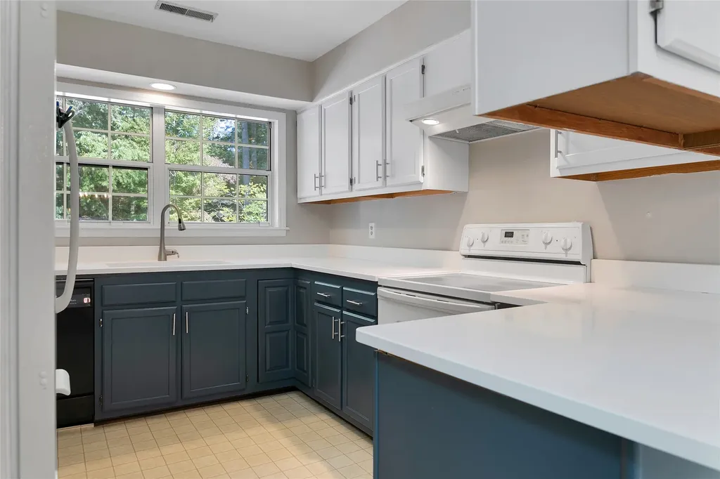 110 Lakeview Court Brevard NC 28712