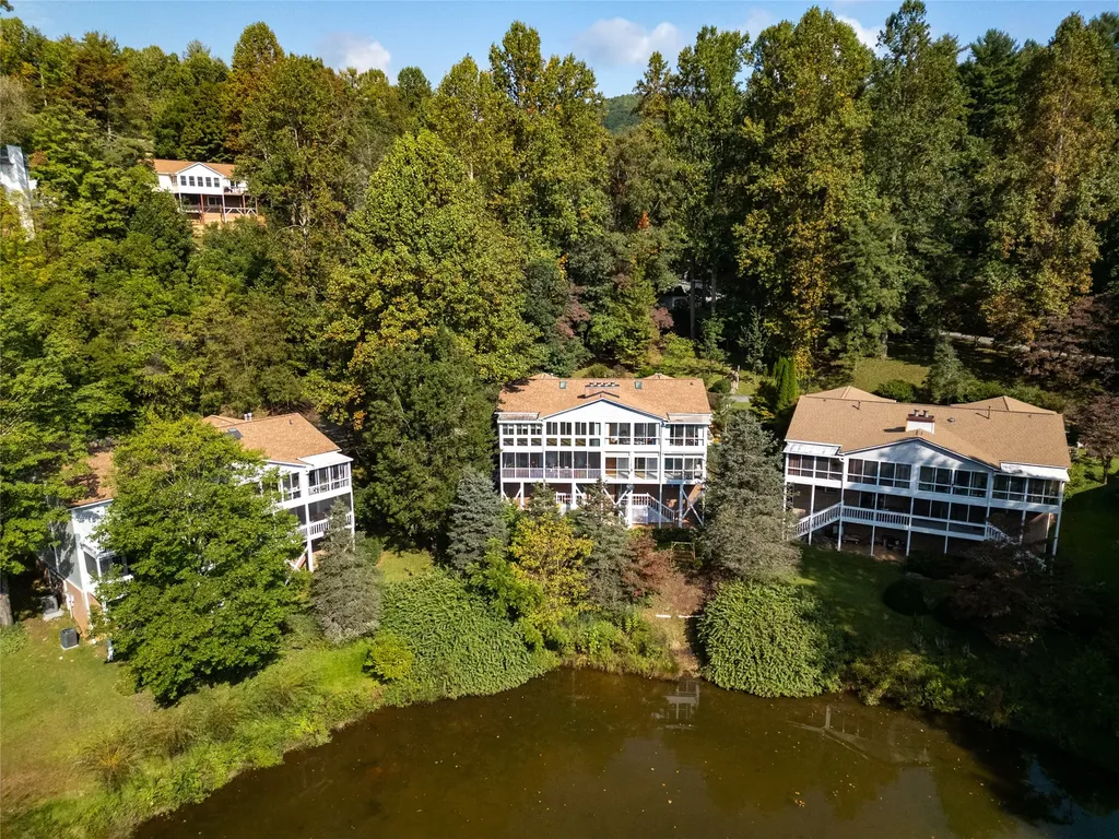 110 Lakeview Court Brevard NC 28712