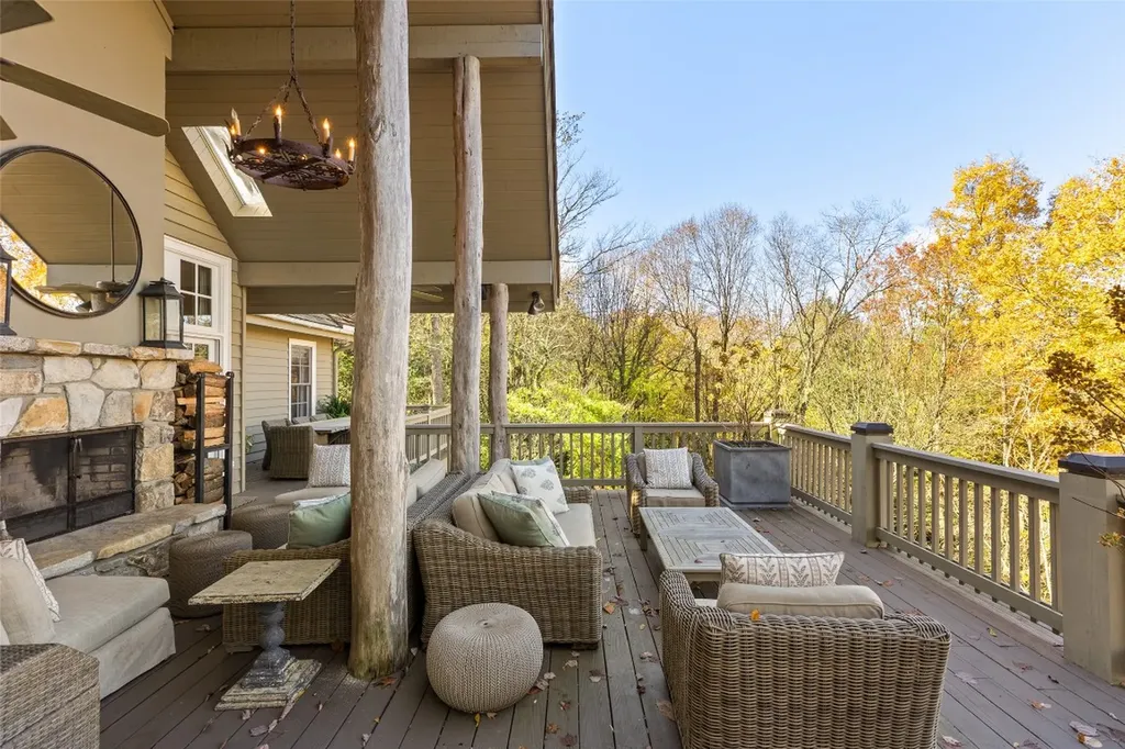 142 Grey Cottage Lane Cashiers NC 28717