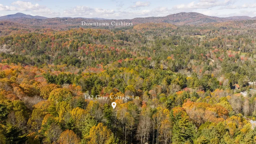 142 Grey Cottage Lane Cashiers NC 28717