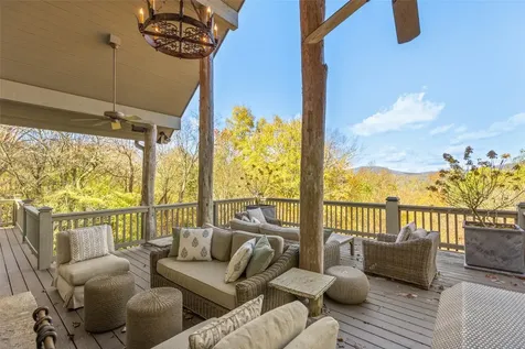 142 Grey Cottage Lane Cashiers NC 28717