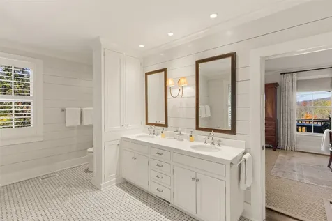 142 Grey Cottage Lane Cashiers NC 28717