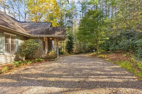 142 Grey Cottage Lane Cashiers NC 28717