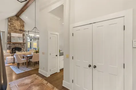 142 Grey Cottage Lane Cashiers NC 28717