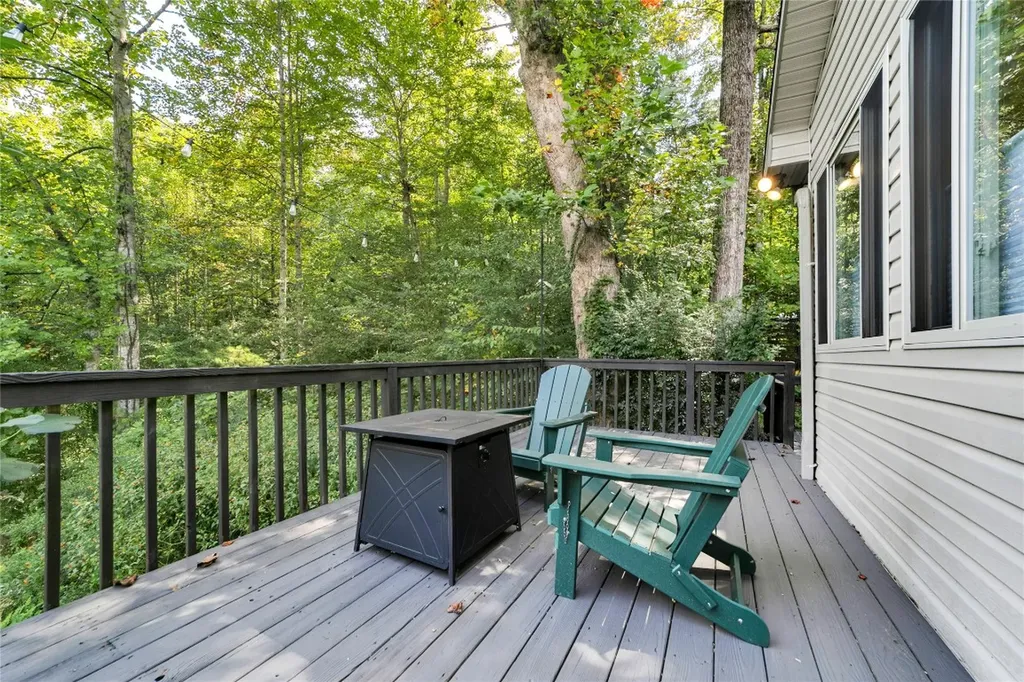 35 Oak Street Brevard NC 28712