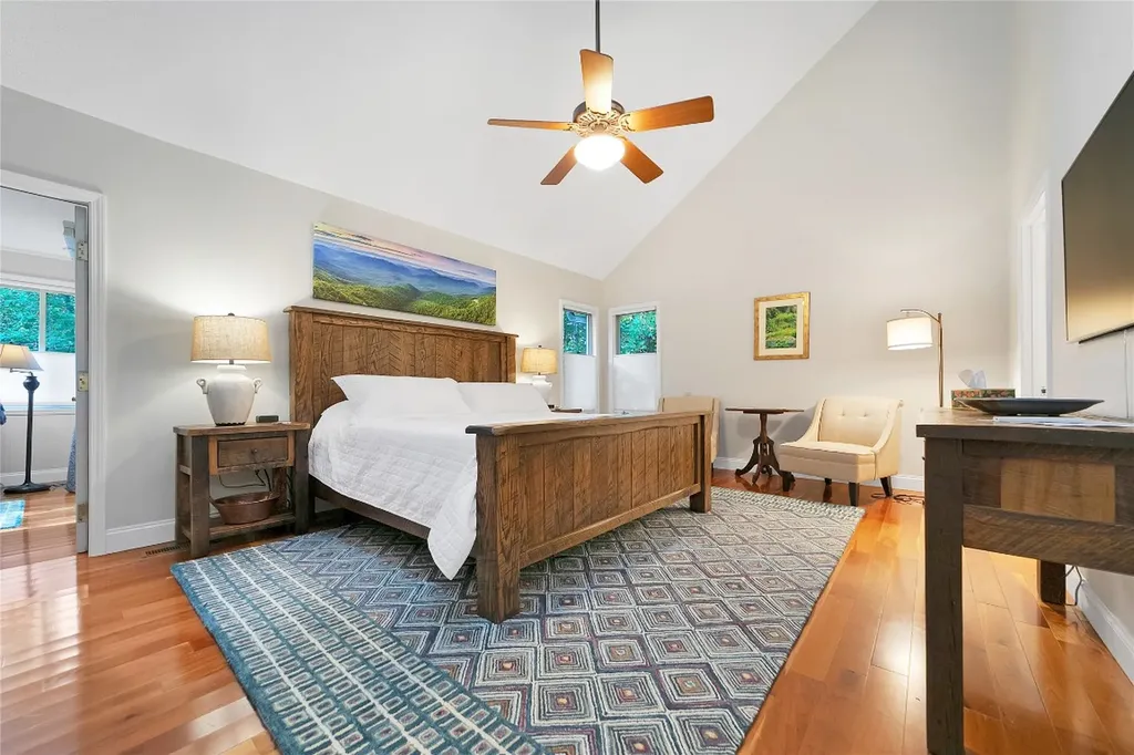 35 Oak Street Brevard NC 28712