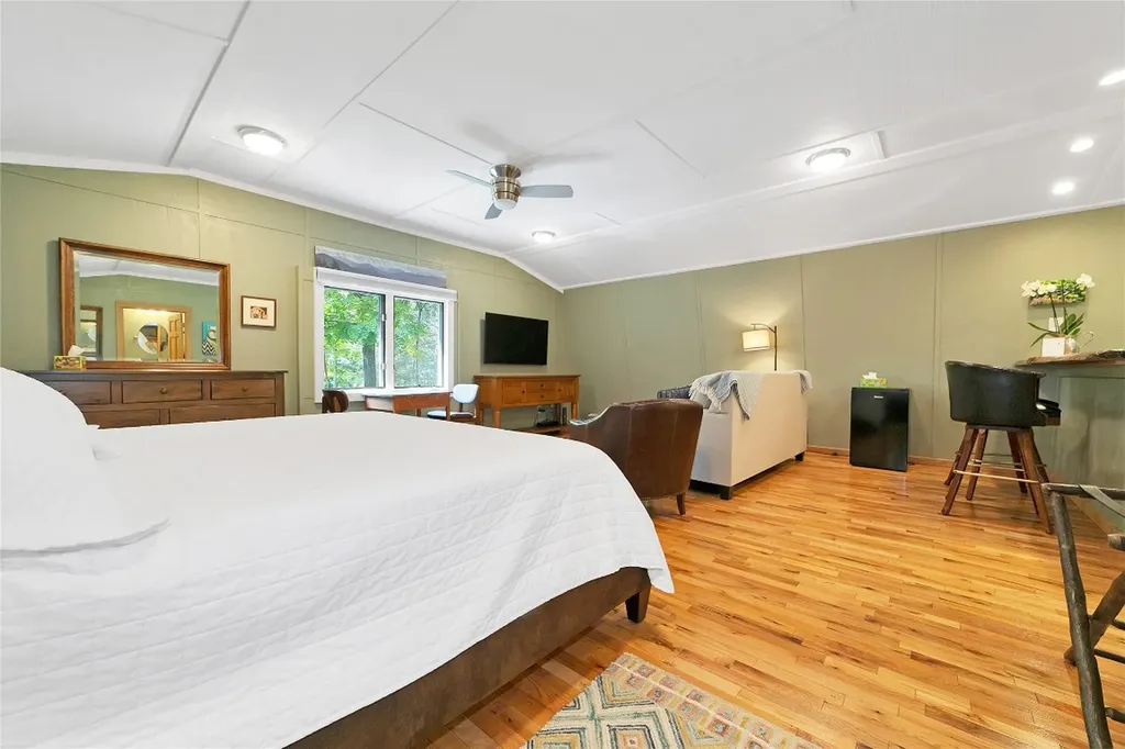 35 Oak Street Brevard NC 28712