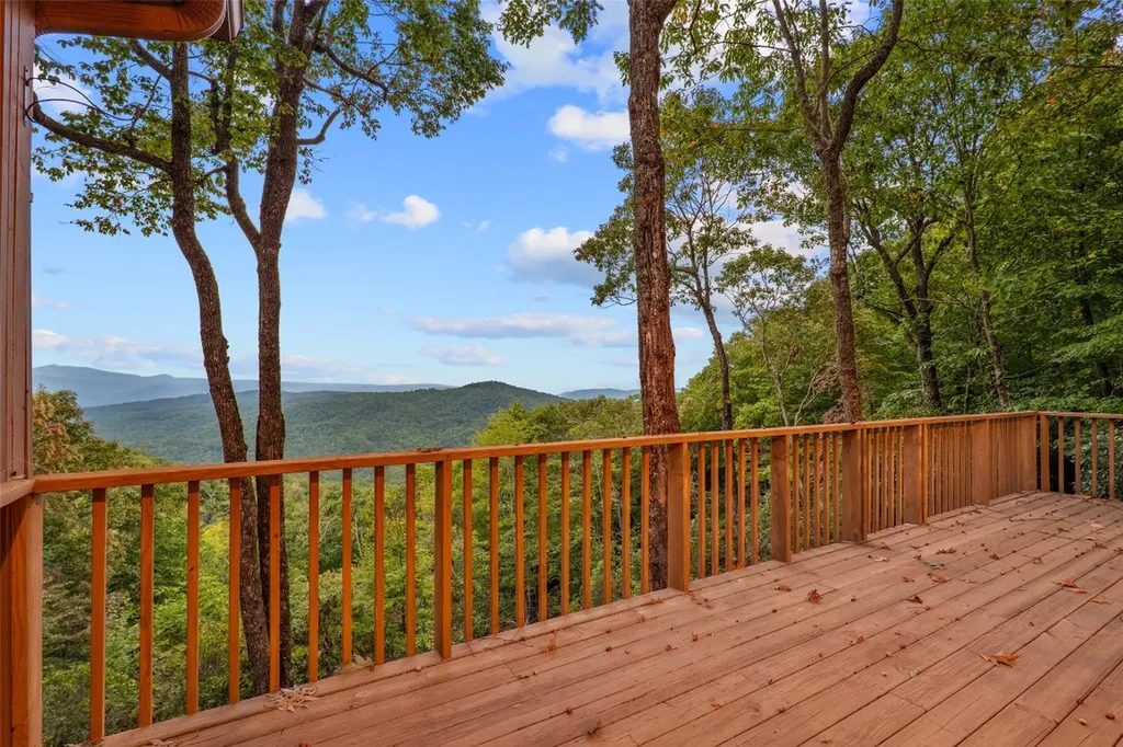 243 Ridgeline Drive Brevard NC 28712