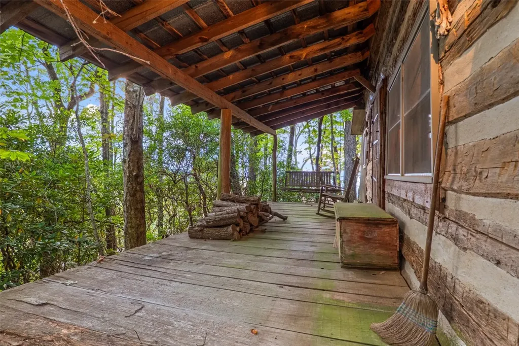 243 Ridgeline Drive Brevard NC 28712