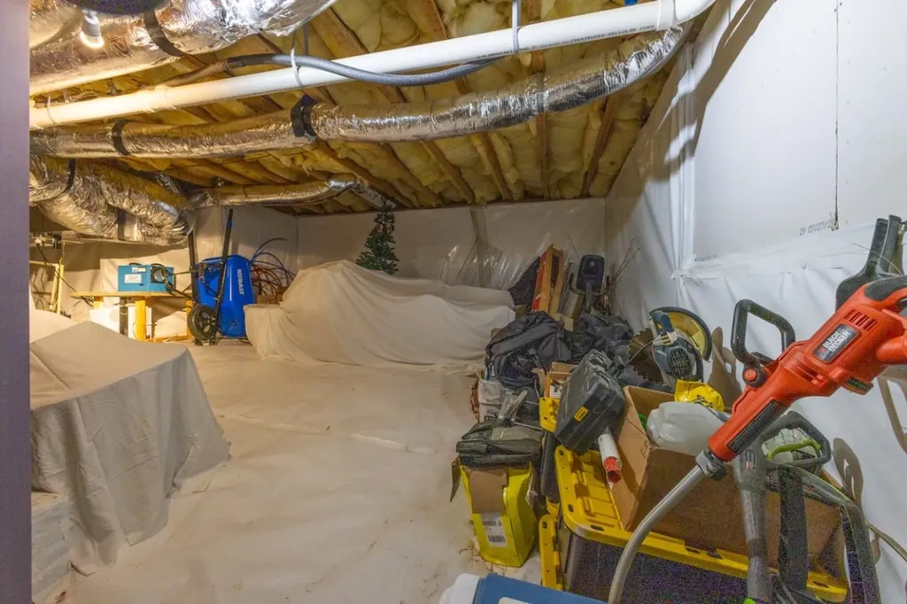 325 Hedgewood Drive Tuckasegee NC 28783