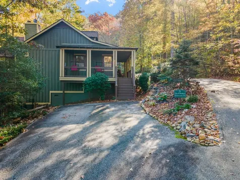 325 Hedgewood Drive Tuckasegee NC 28783