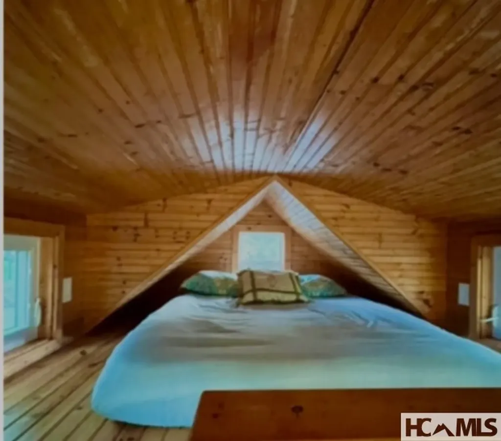 45 Tomahawk Lane Drive Sapphire NC 28774