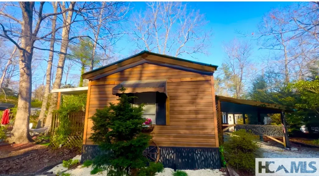 45 Tomahawk Lane Drive Sapphire NC 28774