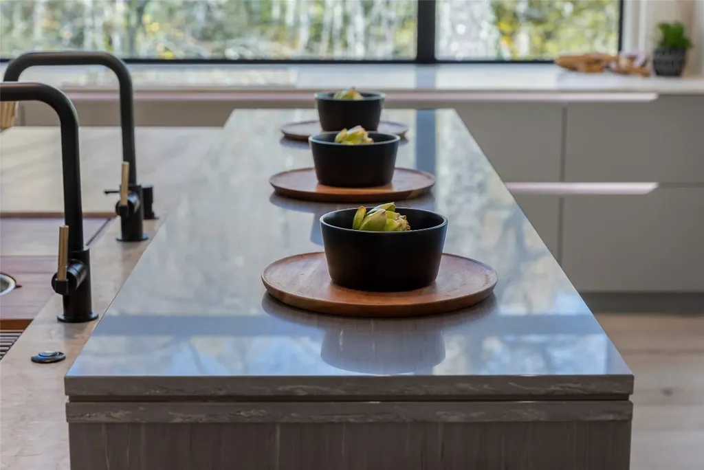 1616 N 4th Street Highlands NC 28741