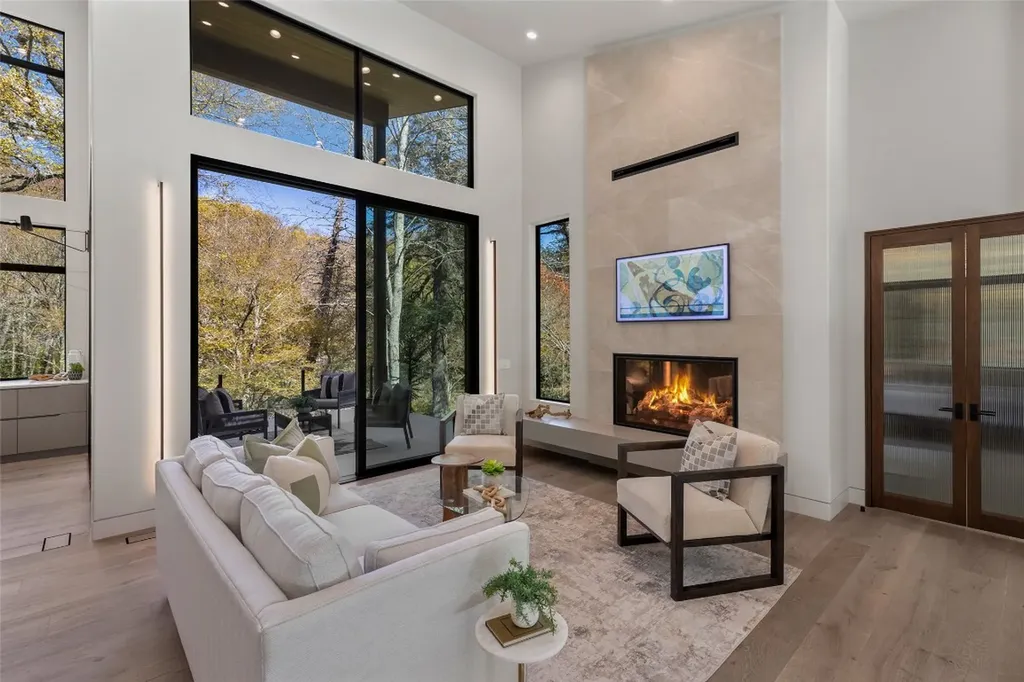 1616 N 4th Street Highlands NC 28741