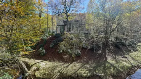 1616 N 4th Street Highlands NC 28741