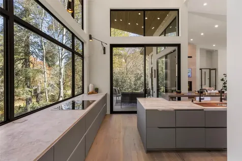 1616 N 4th Street Highlands NC 28741