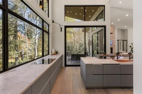 1616 N 4th Street Highlands NC 28741