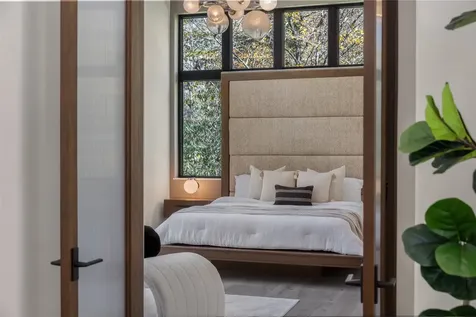 1616 N 4th Street Highlands NC 28741