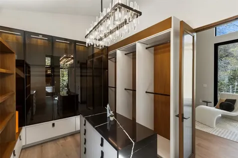 1616 N 4th Street Highlands NC 28741