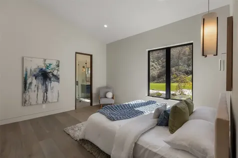 1616 N 4th Street Highlands NC 28741