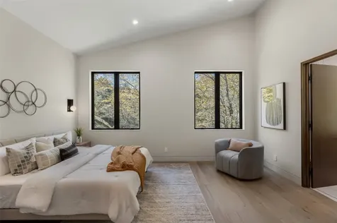 1616 N 4th Street Highlands NC 28741