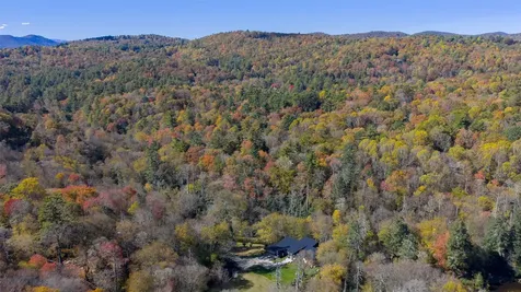 1616 N 4th Street Highlands NC 28741