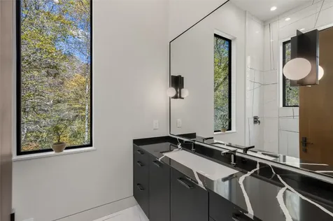 1616 N 4th Street Highlands NC 28741