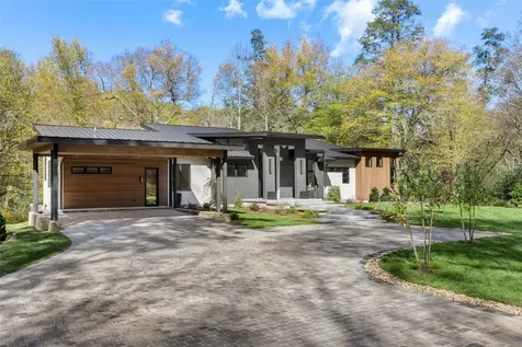 1616 N 4th Street Highlands NC 28741