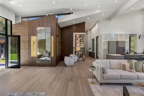 1616 N 4th Street Highlands NC 28741