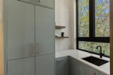 1616 N 4th Street Highlands NC 28741