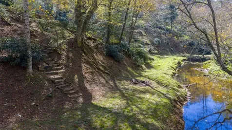 1616 N 4th Street Highlands NC 28741