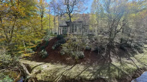 1616 N 4th Street Highlands NC 28741