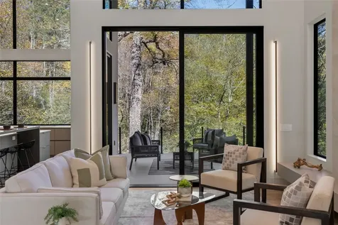 1616 N 4th Street Highlands NC 28741