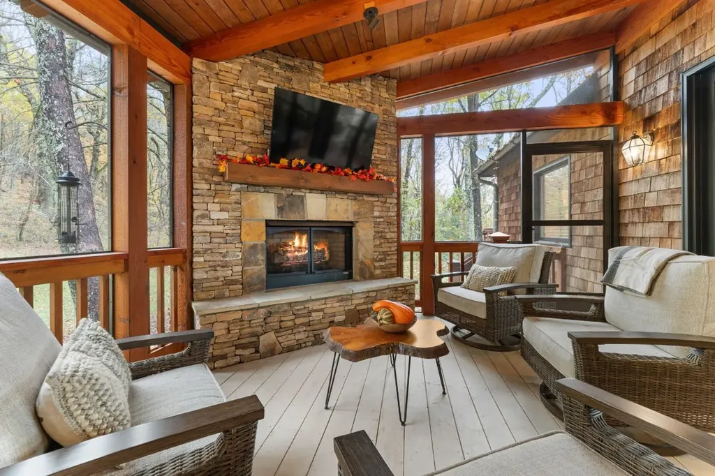 369 Ritchie Road Scaly Mountain NC 28775