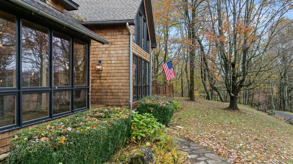 369 Ritchie Road Scaly Mountain NC 28775