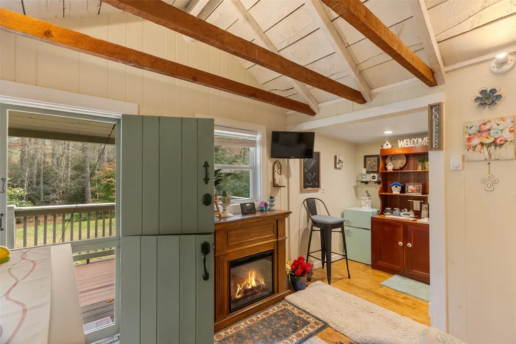 11 Sky Ranch Lane Cashiers NC 28717