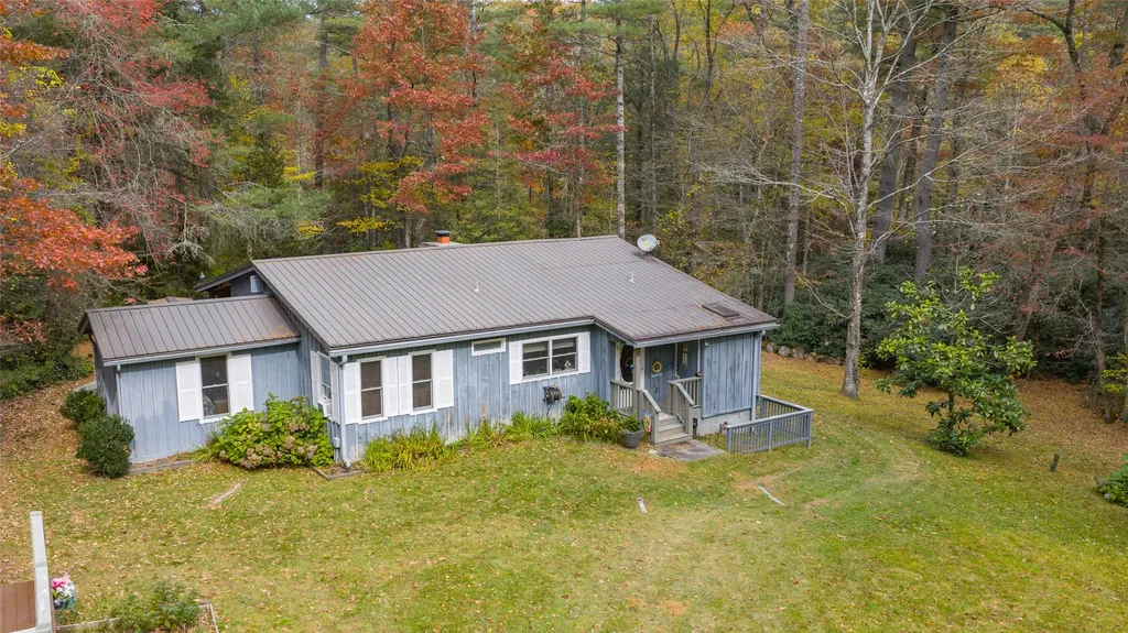 11 Sky Ranch Lane Cashiers NC 28717