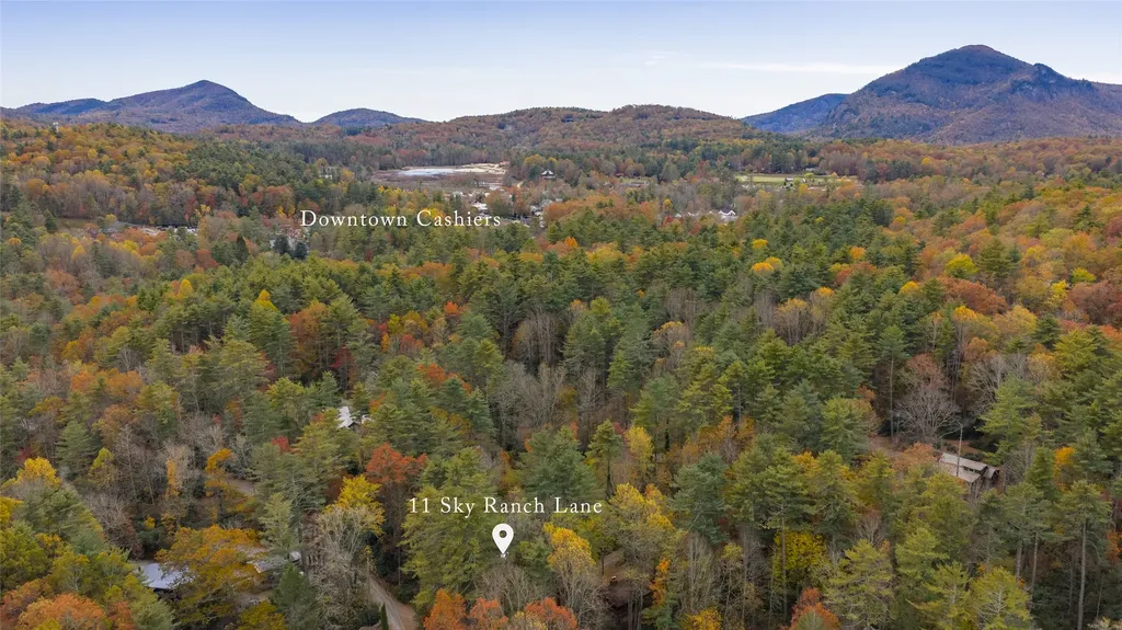 11 Sky Ranch Lane Cashiers NC 28717