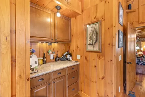 11 Sky Ranch Lane Cashiers NC 28717